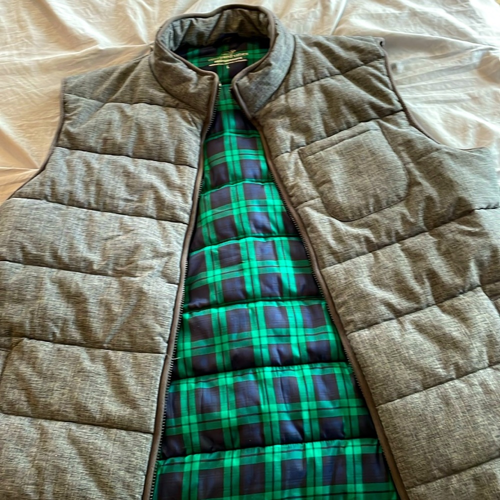 Men’s Vineyard Vines Puffer Vest